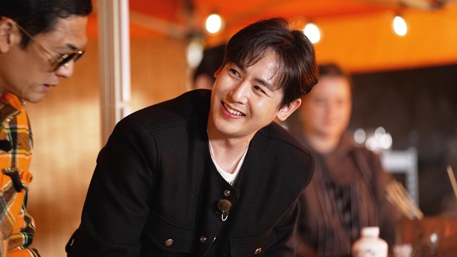 닉쿤, 'BYOB' 출격…2PM 비하인드→JYP 박진영 에피소드 공개