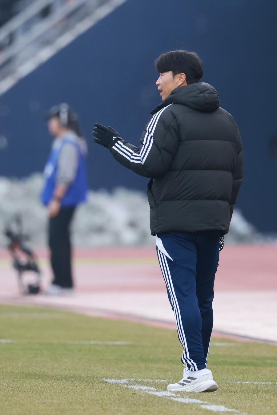 ▲ 끝장 승부에서 김두현 전북 현대 감독(사진 위)과 김도균 서울 이랜드FC 감독(사진 아래)의 지략 대결도 상당한 관전포인트 중 하나다. ⓒ연합뉴스