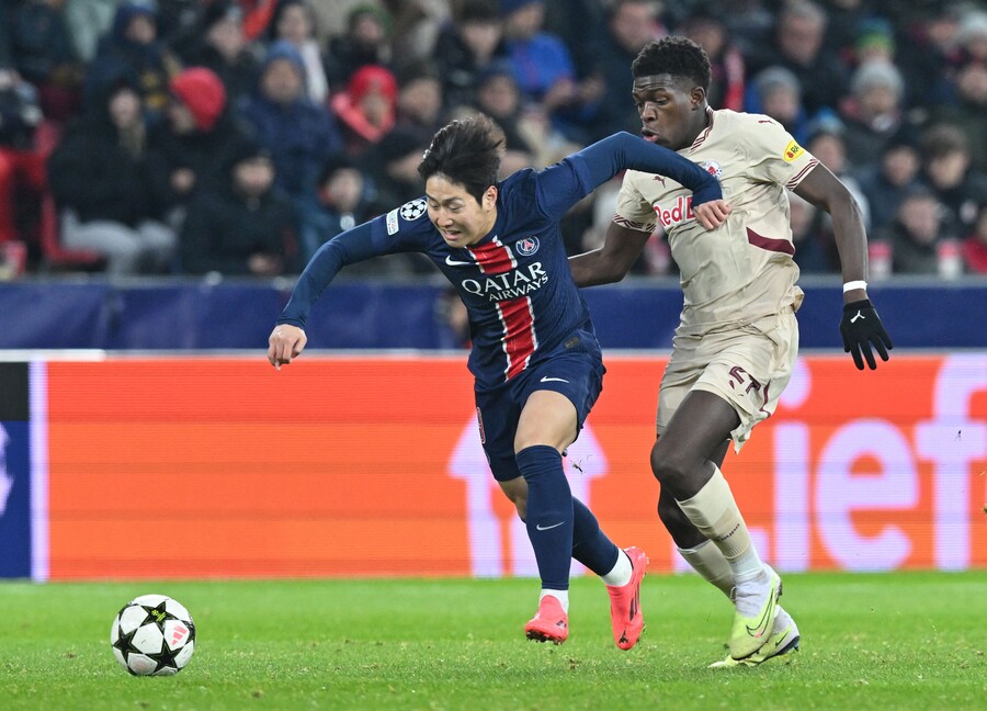 ‘이강인 챔스 두 번째 풀타임→쐐기골 기점 펄펄’ PSG, 잘츠부르크 3-0 완파…4경기 만에 승리 ‘탈락 위기 탈출’ [UCL REVIEW]