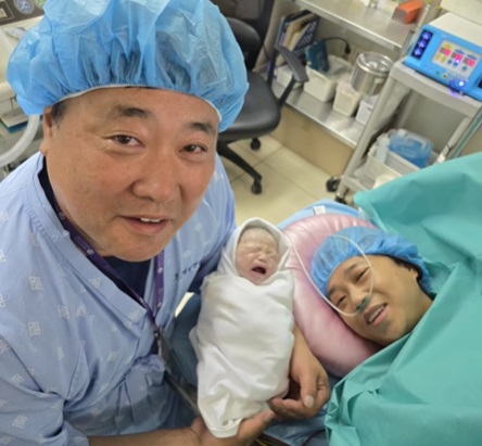 '55세' 아빠 된 양준혁, 늦둥이 딸 최초 공개 "드디어, 세상이 달라 보여"