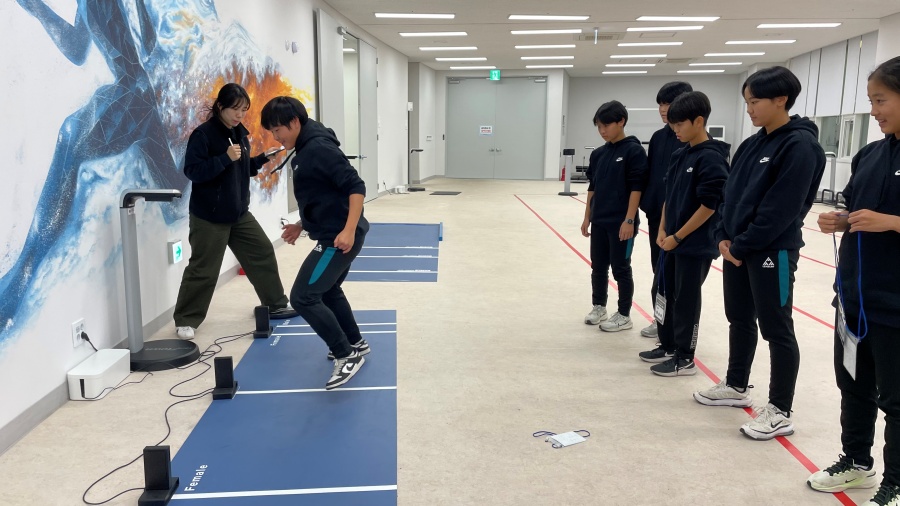 여자축구 꿈나무 육성캠프 전문체력 측정 사진 ⓒ국민체육진흥공단