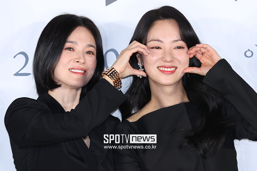 [포토S] 송혜교-전여빈, '우리 친해요'