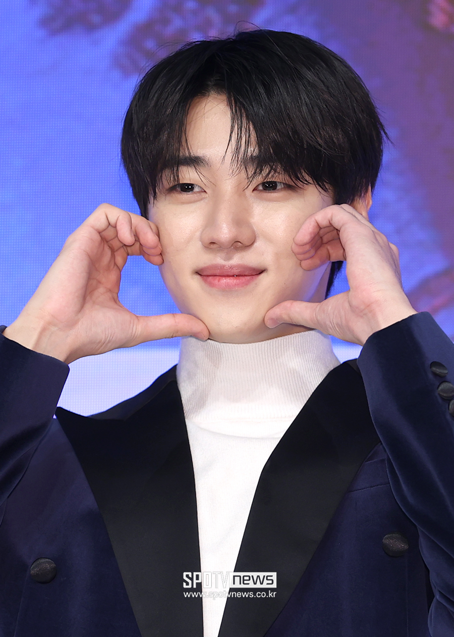 [포토S] 박재찬, '볼하트 뿅!'