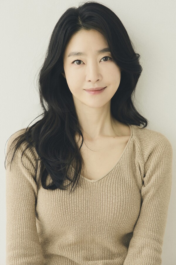 ▲ 디즈니+ 오리지널 '조명가게'를 통해 15년 만에 복귀하는 최유란. 제공|최유란