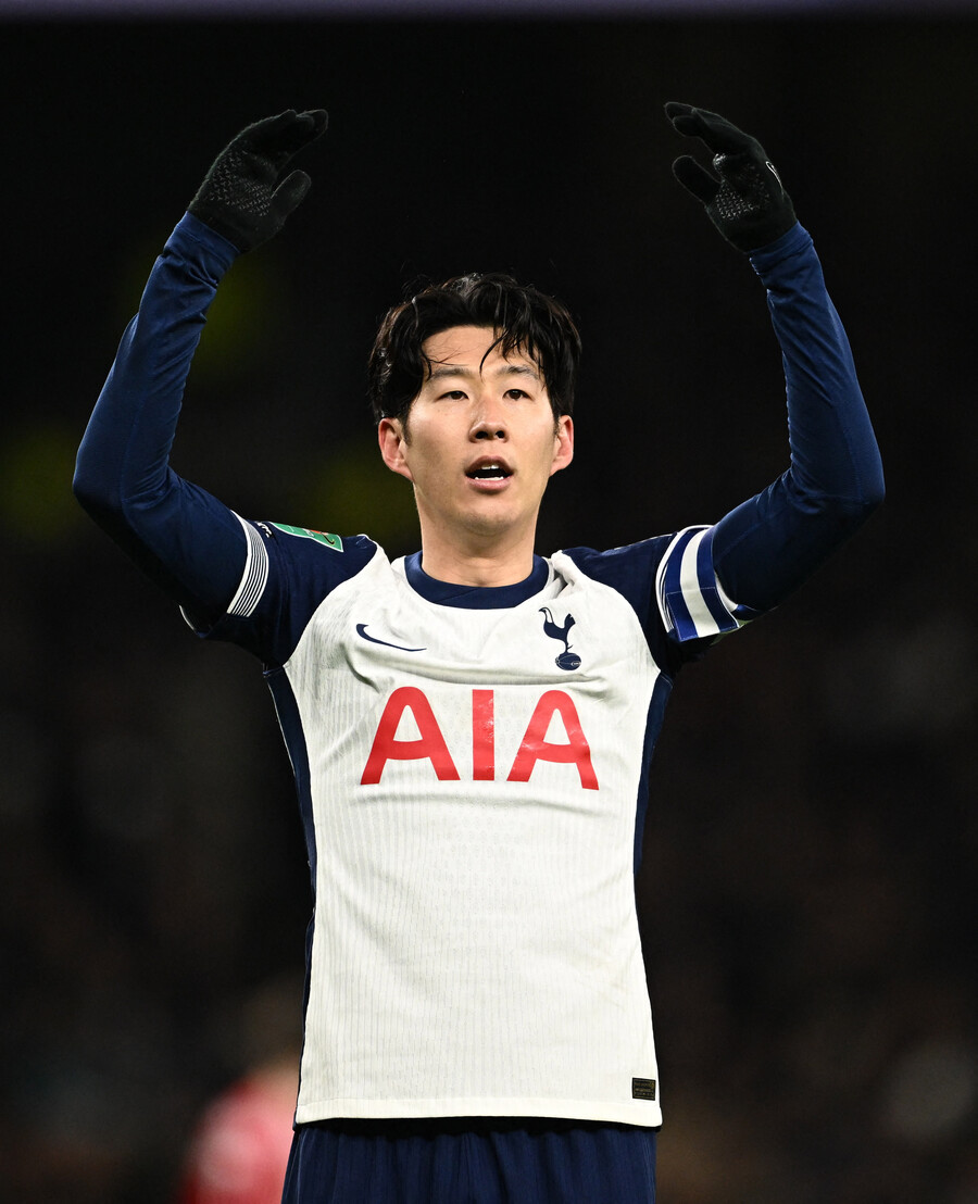 ▲ 토트넘 홋스퍼가 손흥민의 코너킥 결승골로 맨체스터 유나이티드를 4-3으로 이기고 리그컵 4강에 올라 리버풀을 상대한다. ⓒ연합뉴스/REUTERS