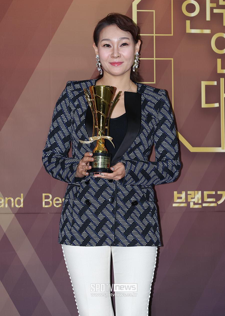 [포토S] 박주희, '트로피 들고'