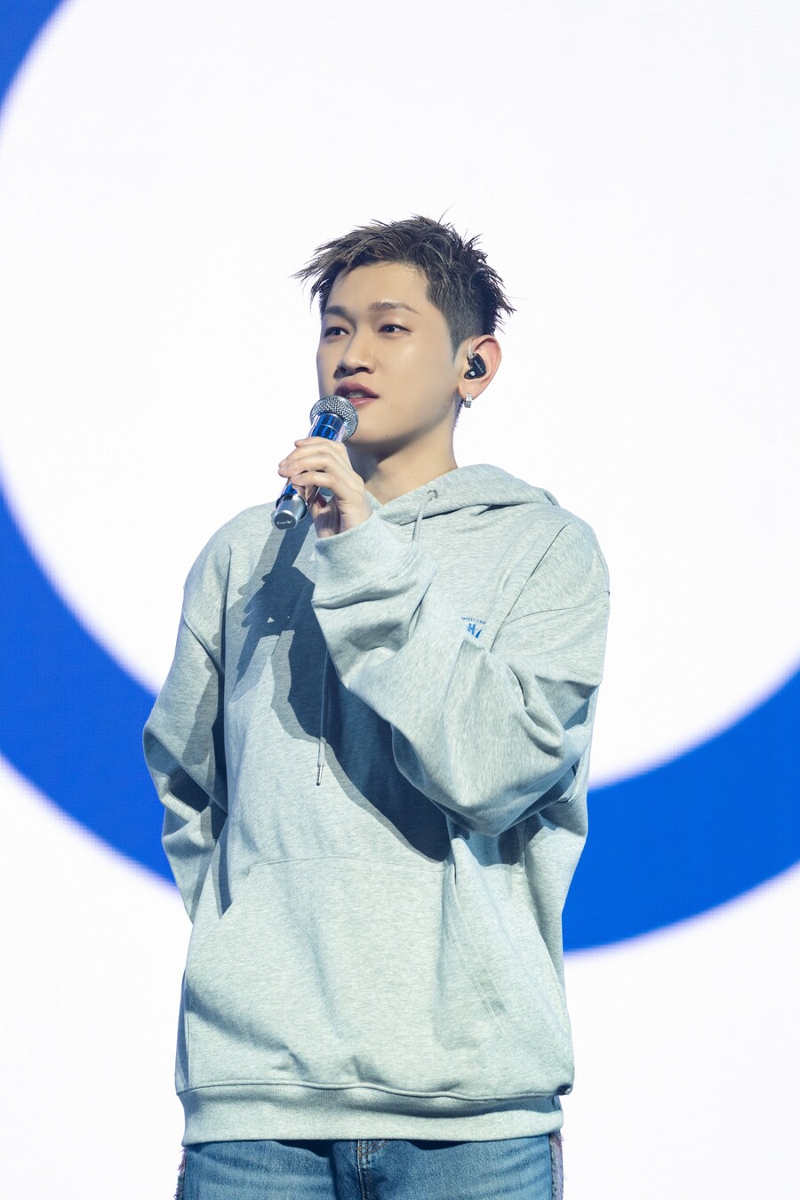 크러쉬, 연말 콘서트 대성공…"열심히 건강히 좋은 음악으로 인사드릴 것"