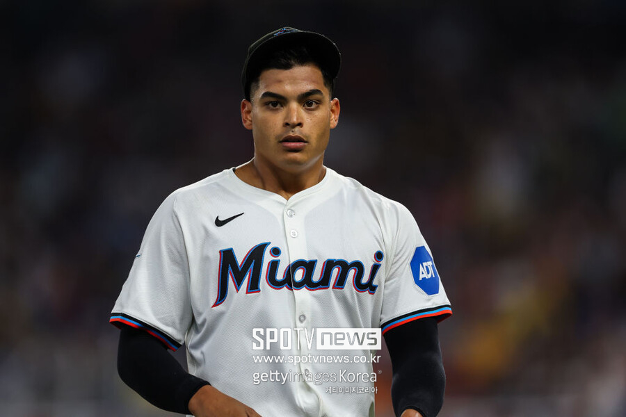 사사키에게 퇴짜맞은 필리스, 26살 MLB 통산 26승 왼손 선발 잡았다