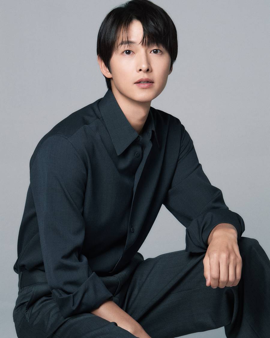 송중기, 딸 사진 공개 "너무 예뻐…처음 품에 안았을 때 느낌 못 잊어"[인터뷰②]