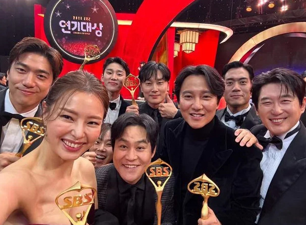 ▲ 열혈사제2. 출처| 이하늬 인스타그램
