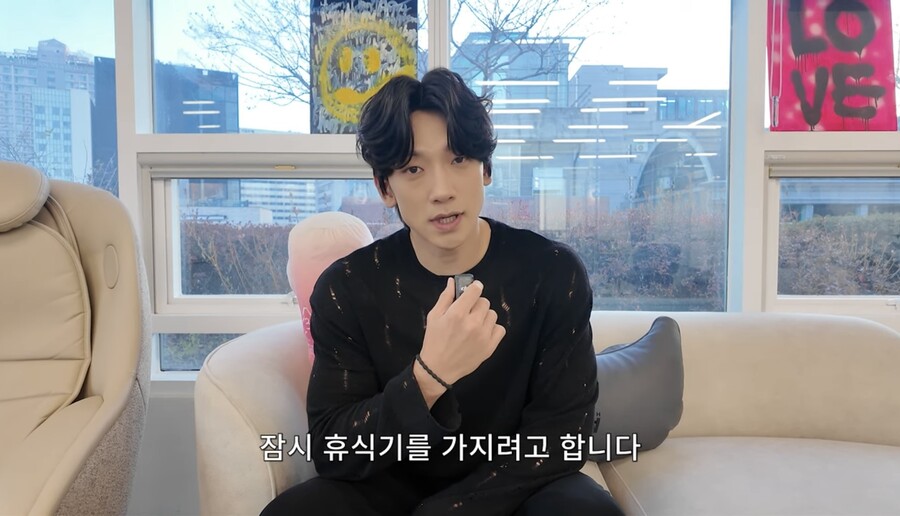 ▲ 비. 출처| 유튜브 '시즌비시즌' 캡처