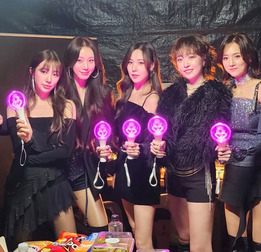 베이비복스 김이지 "심은진 몸 안 좋고, 윤은혜 발목 아팠는데" 감동의 완전체 소감