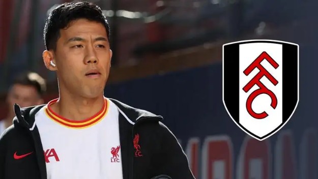 '일본 충격' 국대 주장 大혹평 "고통스러울 정도로 활용도 떨어져" 1위 팀에서 밀린 뒤 1월 이적설 제기