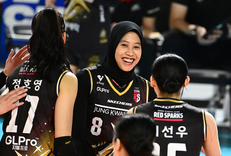 정관장 8연승 돌풍에 메가 있었다…비예나와 3라운드 MVP 선정