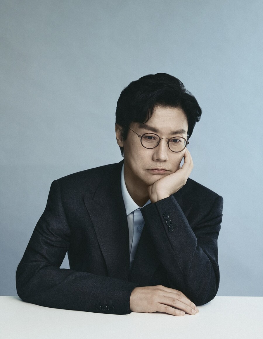 '오겜2' 황동혁 감독 "탑, 혹평에 홍보 뺀 것 아냐…해외 반응 좋다"[인터뷰③]
