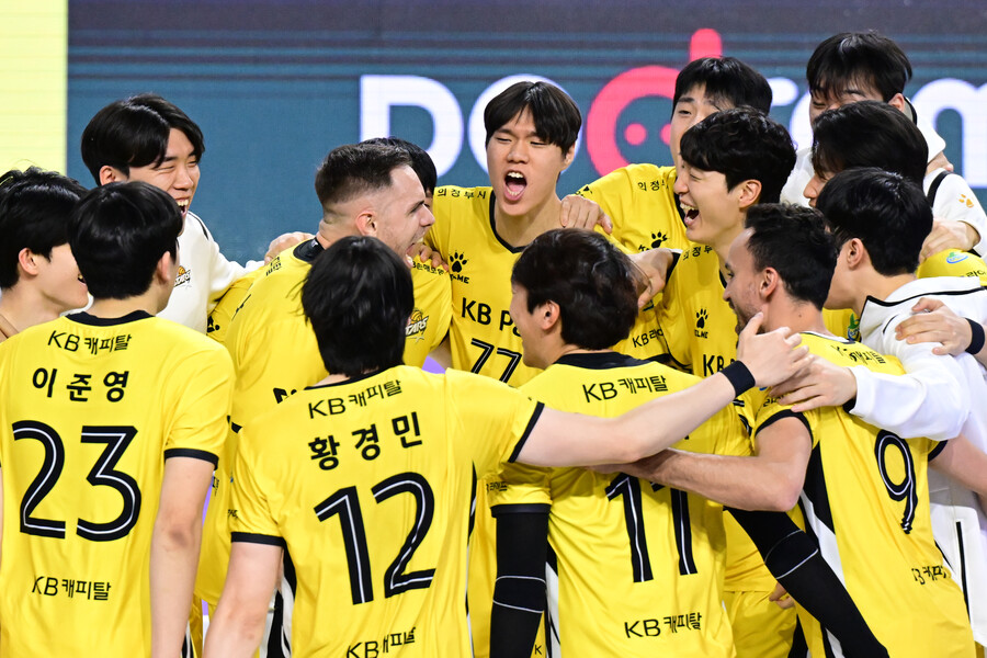 개막 첫 경기 직전에 감독 사퇴→홈구장 폐쇄→그런데 4연승 돌풍…KB 새 사령탑 선임, 드디어 안정 궤도 오르나