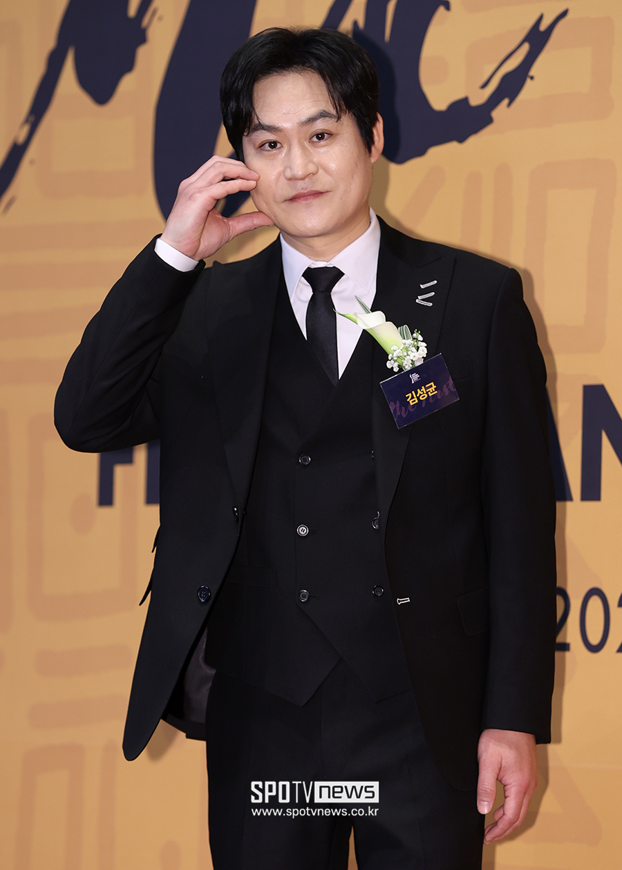 [포토S] 김성균, 신스틸러상 수상