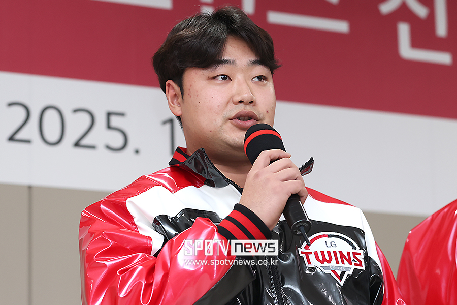 [포토S] 허준혁, '제대했어요'