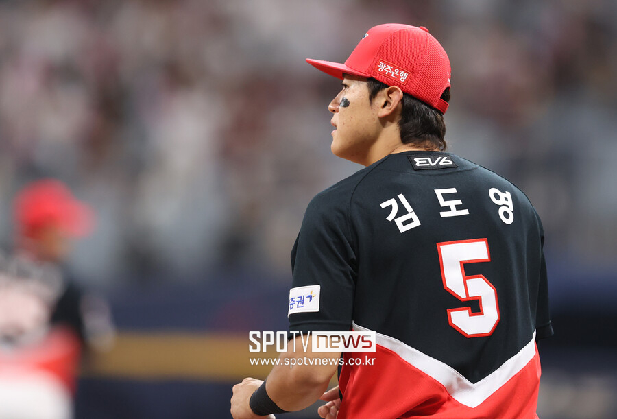 “활약 인정한다” 김도영 연봉 5억도 가능할까… LG는 각오했지만, KIA는 절대 오버 없다