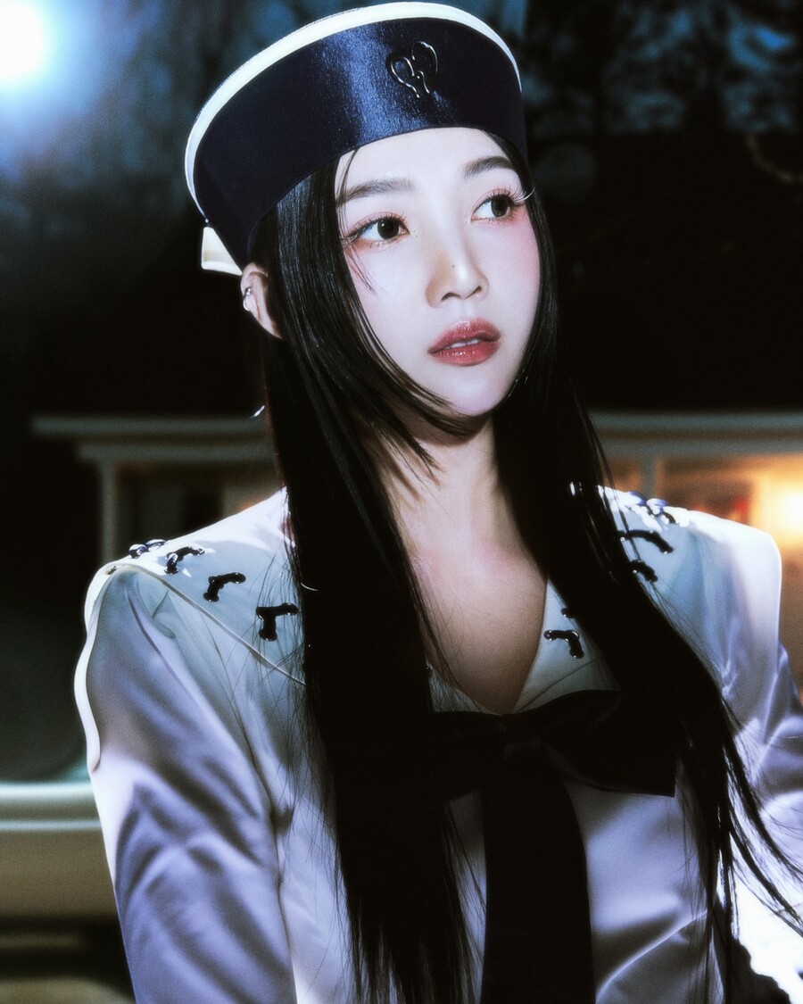 레드벨벳 조이, 슬기·아이린 이어 SM과 재계약 "좋은 방향으로 나아갈 것"[공식]
