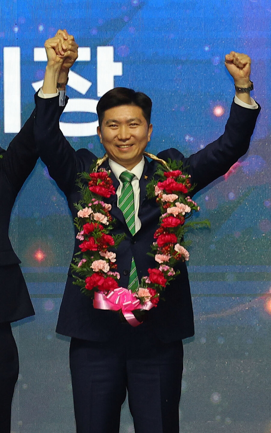 유승민, 대한체육회장 당선…체육계 新 시대 열렸다 “이기흥 꺾고 역전의 아이콘”