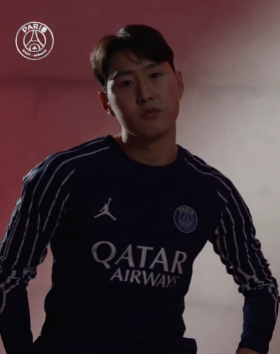 이강인 '손흥민과 듀오 볼 수 없다'…'판매 금지' PSG, 새 유니폼 모델로 LEE 선택! 토트넘 이적설에 반응
