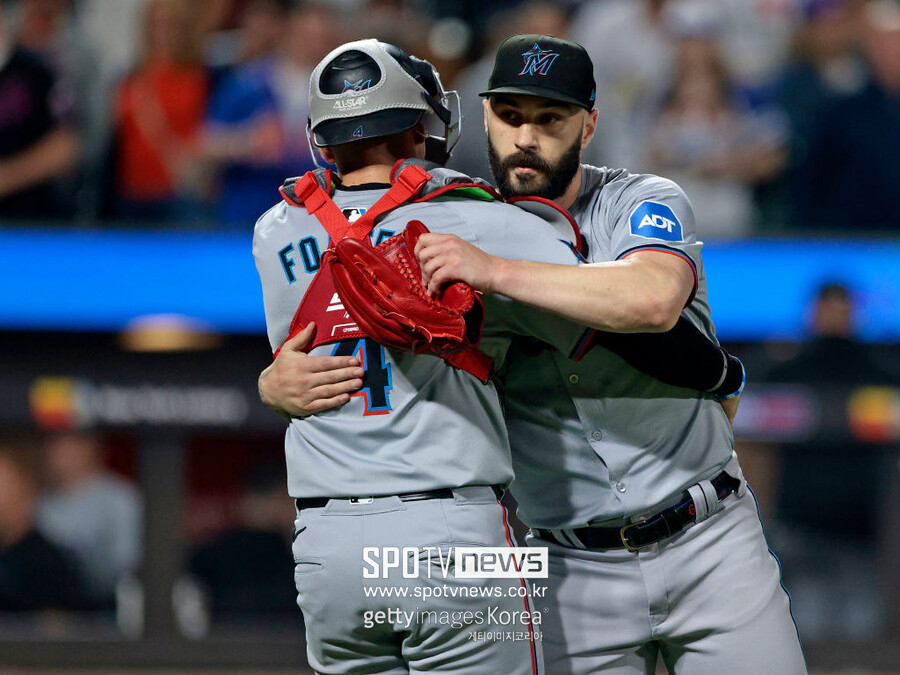 ▲ MLB닷컴과 MLB네트워크는 20일(한국시간) LA다저스가 태너 스캇과 4년 7200만 달러에 계약했다고 전했다.