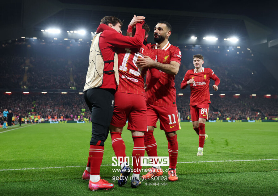 [UCL REVIEW] 리버풀, 21경기 무패 박살냈다! '상승세' 릴에 2-1 승리...살라-앨리엇 연속골 폭발