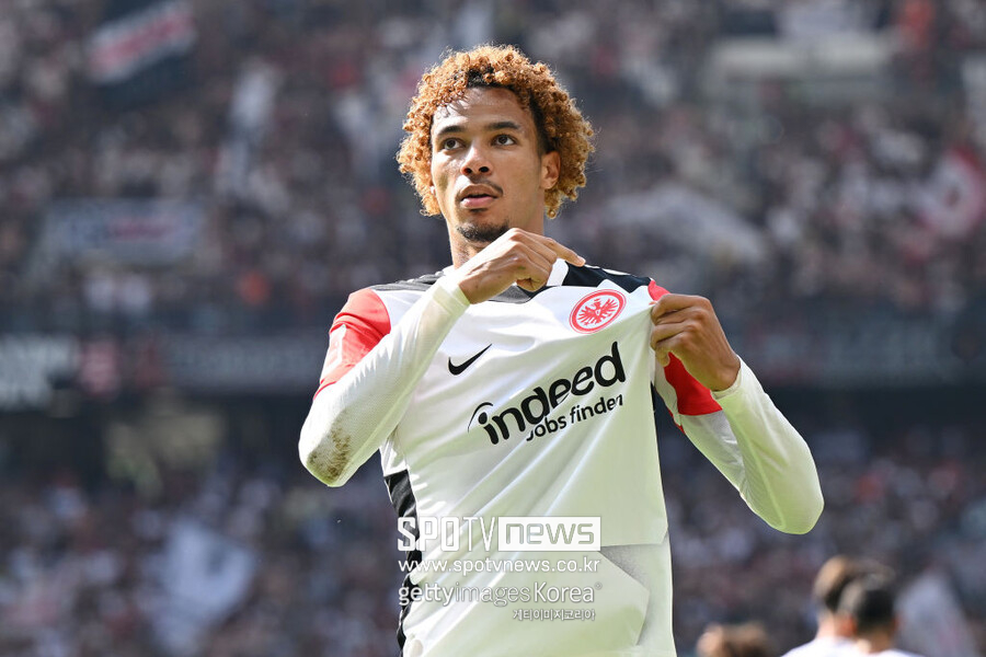 '메시-네이마르-음바페'에게 밀린 재능, '탈PSG' 후 폭발...최근 3경기 연속골→이적 후 '18골 8도움' 작렬