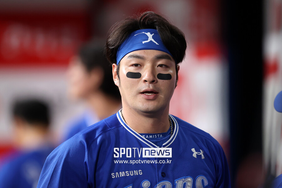 ▲삼성 박병호는 삼성 이적 후 76경기에서 타율 .245 20홈런 60타점을 기록하며 삼성이 플레이오프로 직행하는데 적잖은 공헌을 했다. 아무래도 FA 계약이 종료되면서 현실적인 연봉 계약이 이뤄질 수밖에 없었다.  ⓒ곽혜미 기자