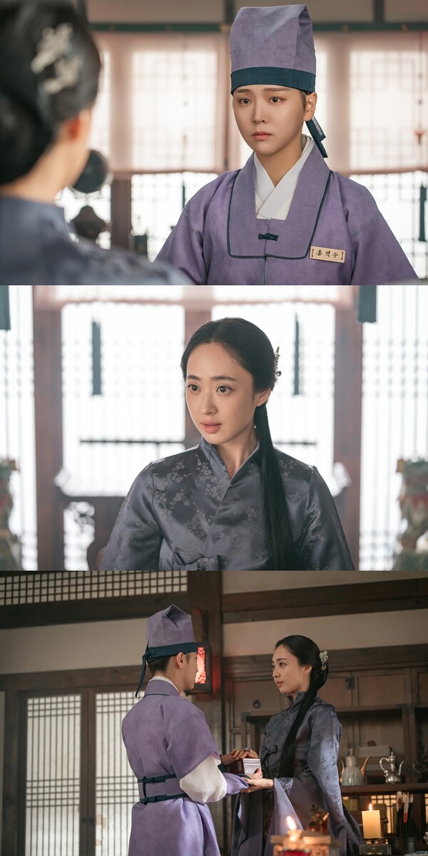 '체크인 한양' 김지은·김민정, 12년 오해 풀고 손 맞잡다…아련한 눈빛 교환[오늘TV]