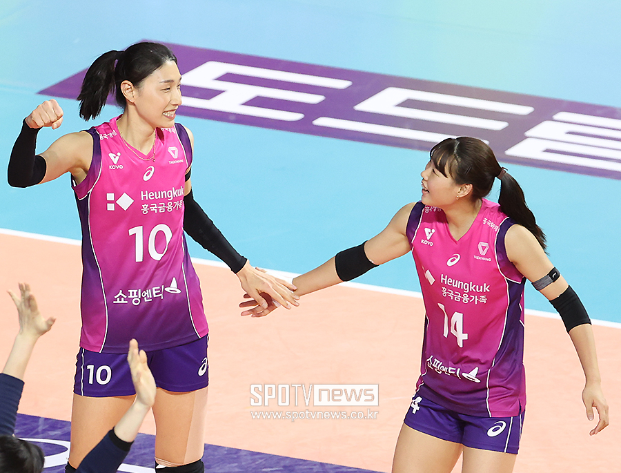 ▲ 김연경 정윤주 ⓒ곽혜미 기자