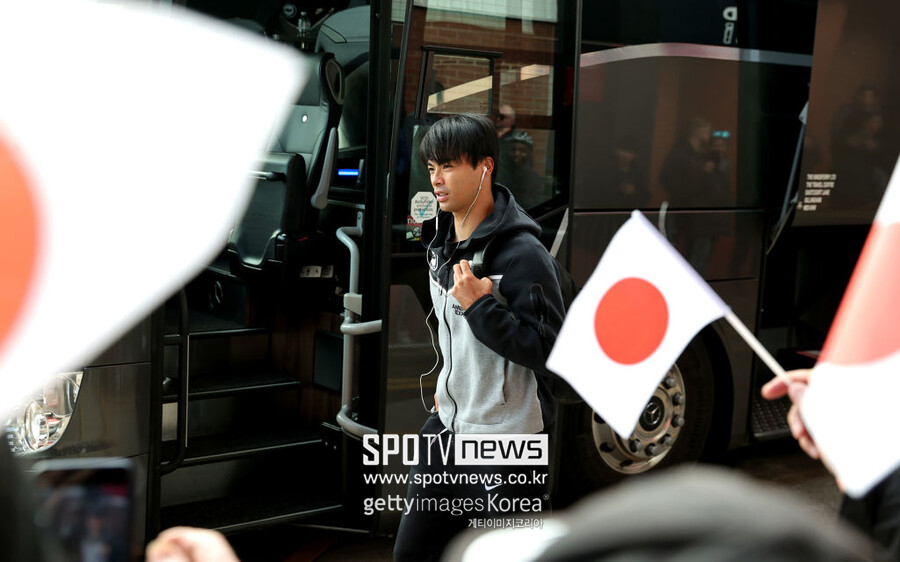 일본 EPL 공격수, 1630억 메가톤급 제안 ‘亞 역대 최고액’ 거절…“브라이튼 판매 불가 선언”
