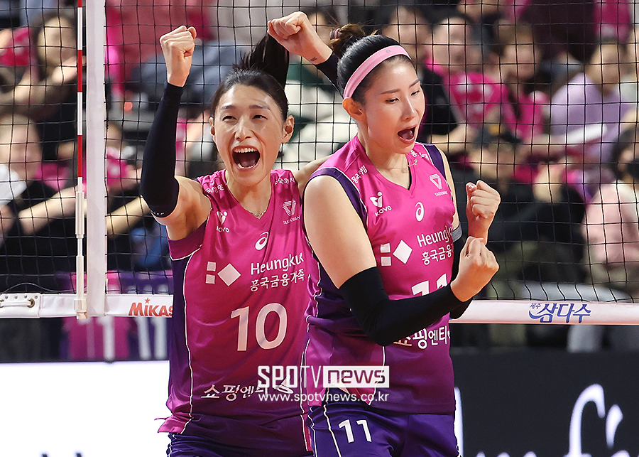 ▲ 김연경 김수지 ⓒ곽혜미 기자