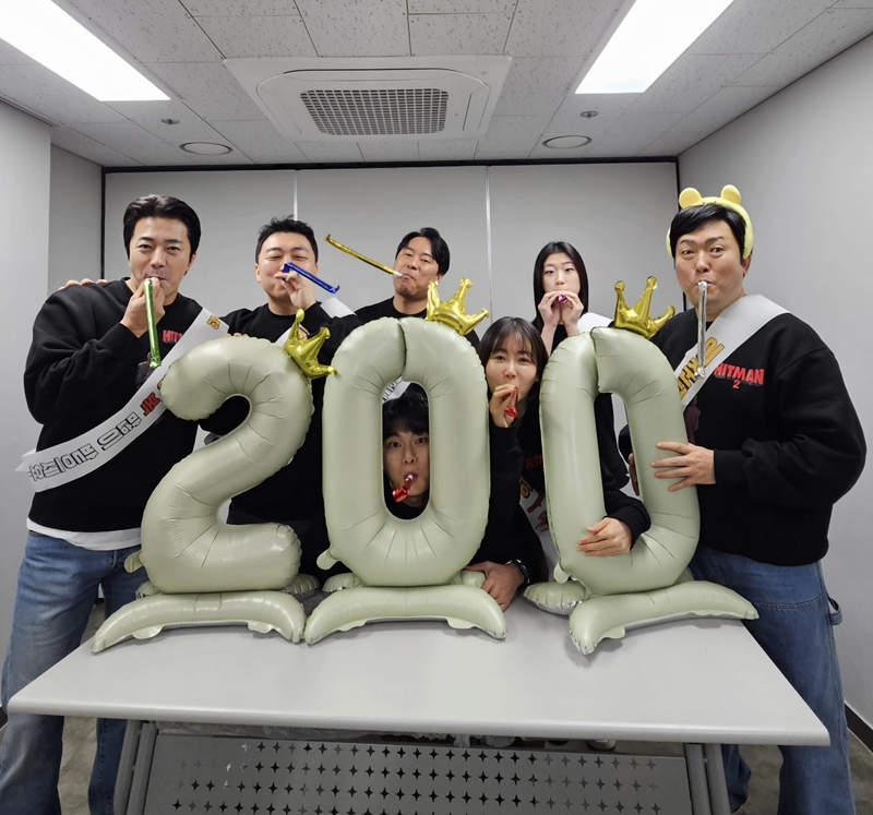 권상우 무릎 꿇은 진심 통했다…'히트맨2' 올해 첫 200만 돌파[공식]