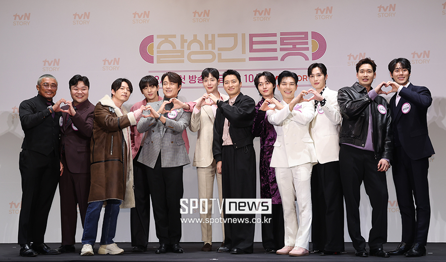 [포토S] '잘생긴 트롯!'