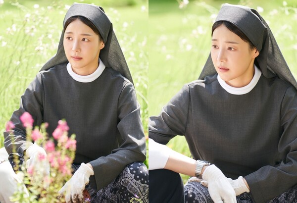 ▲ SBS 금토드라마 '보물섬'에 박형식의 누나이자 아녜스 수녀로 특별 출연하는 한지혜. 제공|스튜디오S·에이투지엔터테인먼트·푸르미르공작소
