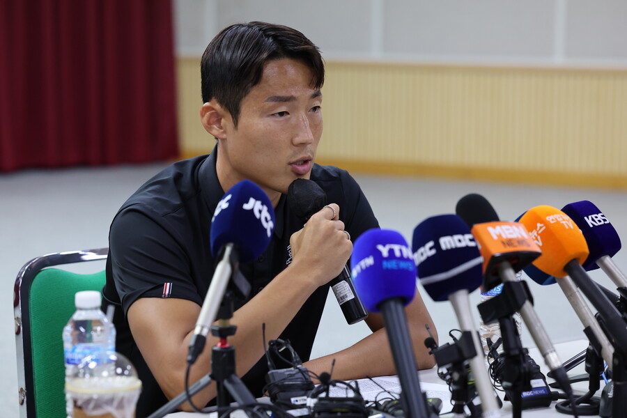 '영구 제명 기각'으로 다시 뛸 기회 얻은 손준호, 충남아산 유니폼 입었다 "승격 도움 되겠다"
