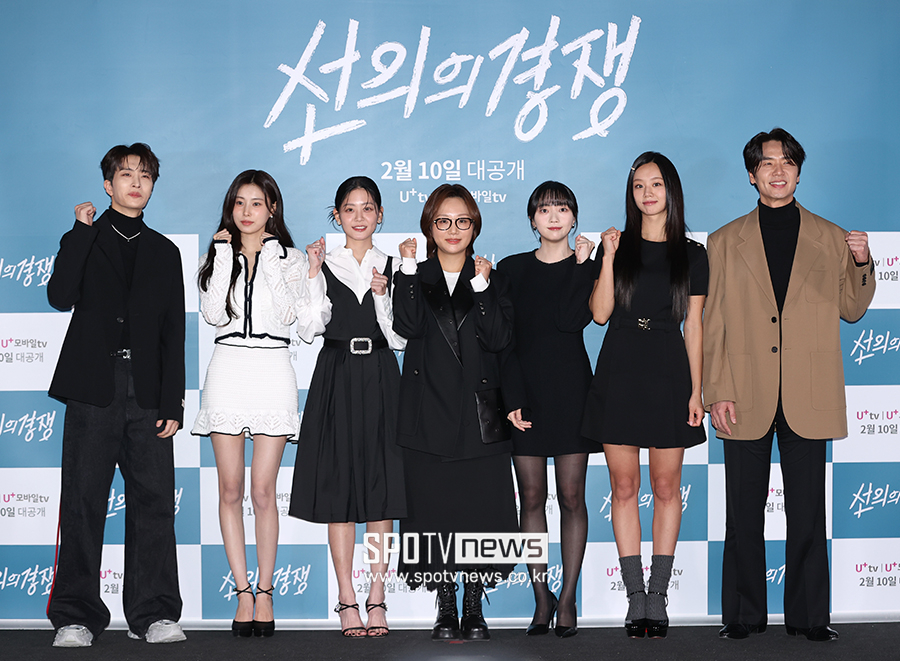 ▲ 영재 강혜원 정수빈 오우리 김태희 감독 혜리 영재 ⓒ곽혜미 기자