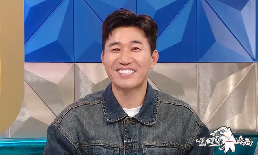 "축의금 엄청 들어올 것"…김종민, 4월 결혼 앞두고 미소('라스')