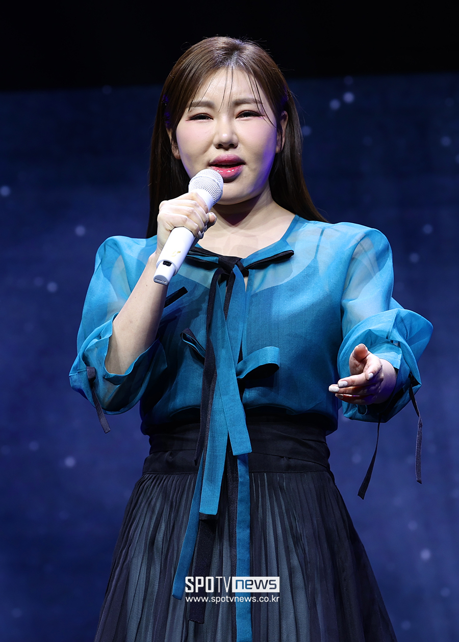 [포토S] 송가인, 아름다운 한복 자태