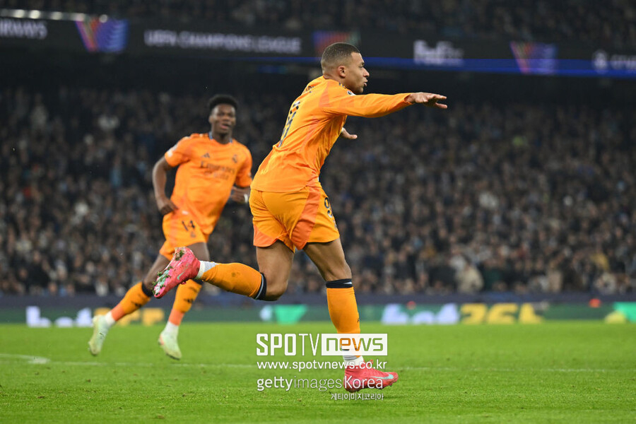 [UCL REVIEW] 홀란 '쾅쾅' 음바페 '쾅' 역대급 음홀대전 나왔다! 레알 마드리드, PO 1차전서 맨시티에 3-2 극장승