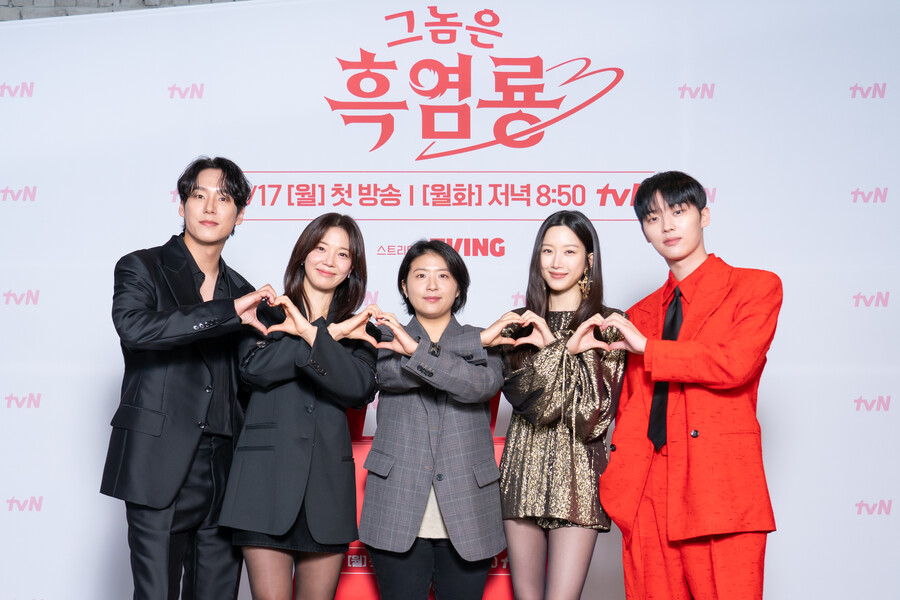 ▲ 곽시양, 임세미, 이수현 감독, 문가영, 최현욱(왼쪽부터). 제공| tvN