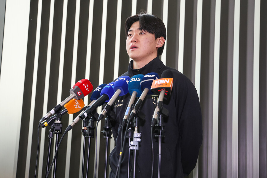 ▲ 최근 김도영에 대한 메이저리그의 관심은 어린 시절부터 꾸준히 관찰을 받아온 이정후의 길을 따라가는 듯한 느낌이 있다 ⓒKIA타이거즈