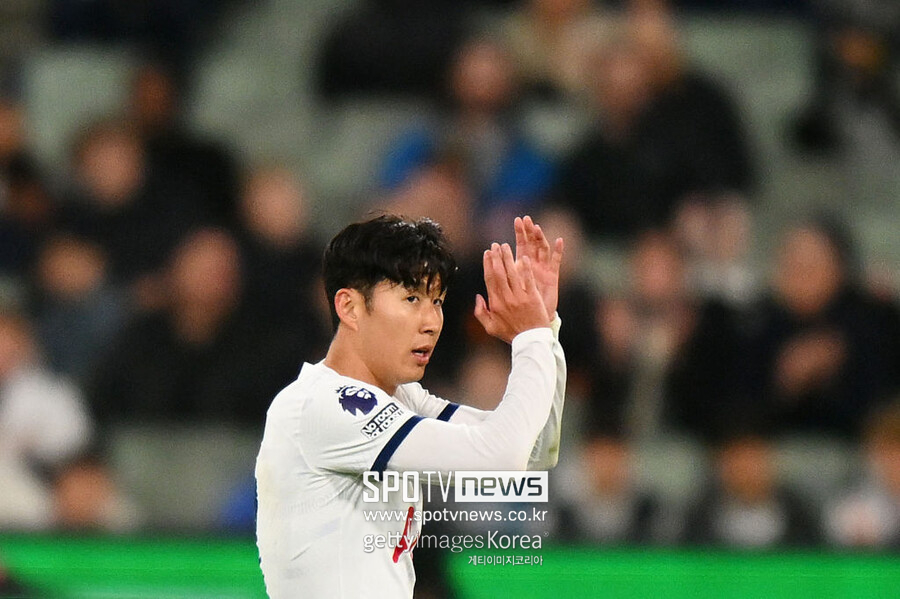 눈덩이처럼 불어나는 손흥민 사우디행 루머, 막지 않고 즐기는 토트넘…수익 계산에 '물밑 미소'