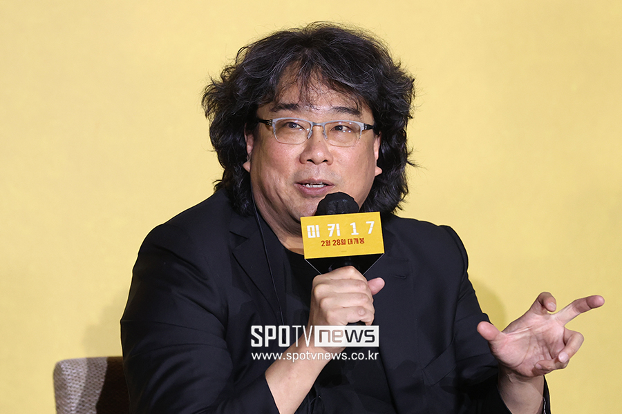봉준호 감독 "'미키17' 악역 트럼프 연상? 나 그렇게 쩨쩨한 사람 아냐"