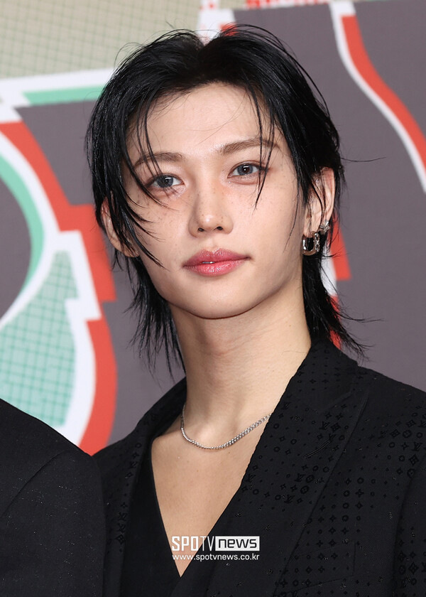 스트레이 키즈 필릭스, 교통사고로 골절상…16일 팬미팅 불참