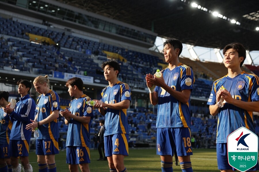 ▲ 울산이 홈 개막전에서 예상치 못한 일격을 맞았다. 승격 팀 FC안양에 0-1로 패배하면서 승점을 잃었다 ⓒ한국프로축구연맹