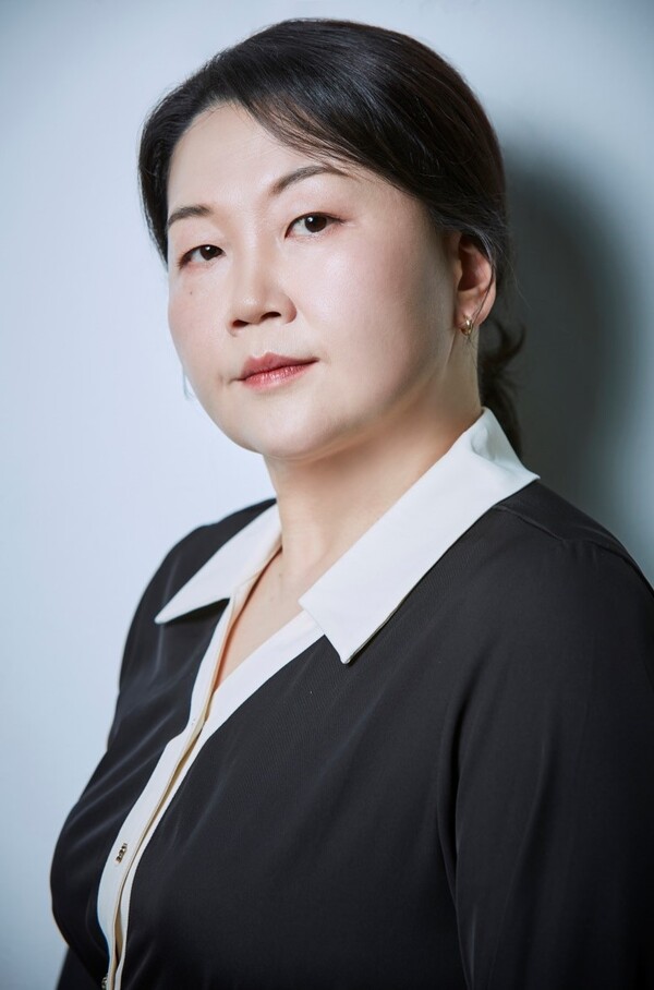 이선희, 김명민과 한솥밥…심스토리와 전속계약