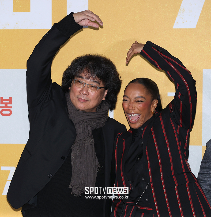 ▲ 봉준호 감독 나오미 애키 ⓒ곽혜미 기자